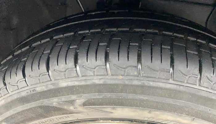 2018 Hyundai NEW SANTRO SPORTZ MT, Petrol, Manual, 30,607 km, Right Front Tyre Tread