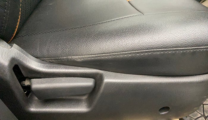 2021 Maruti Alto VXI PLUS, Petrol, Manual, 17,120 km, Driver Side Adjustment Panel