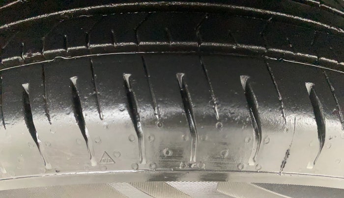 2022 Hyundai VENUE S(O) 1.2, Petrol, Manual, 3,759 km, Left Front Tyre Tread