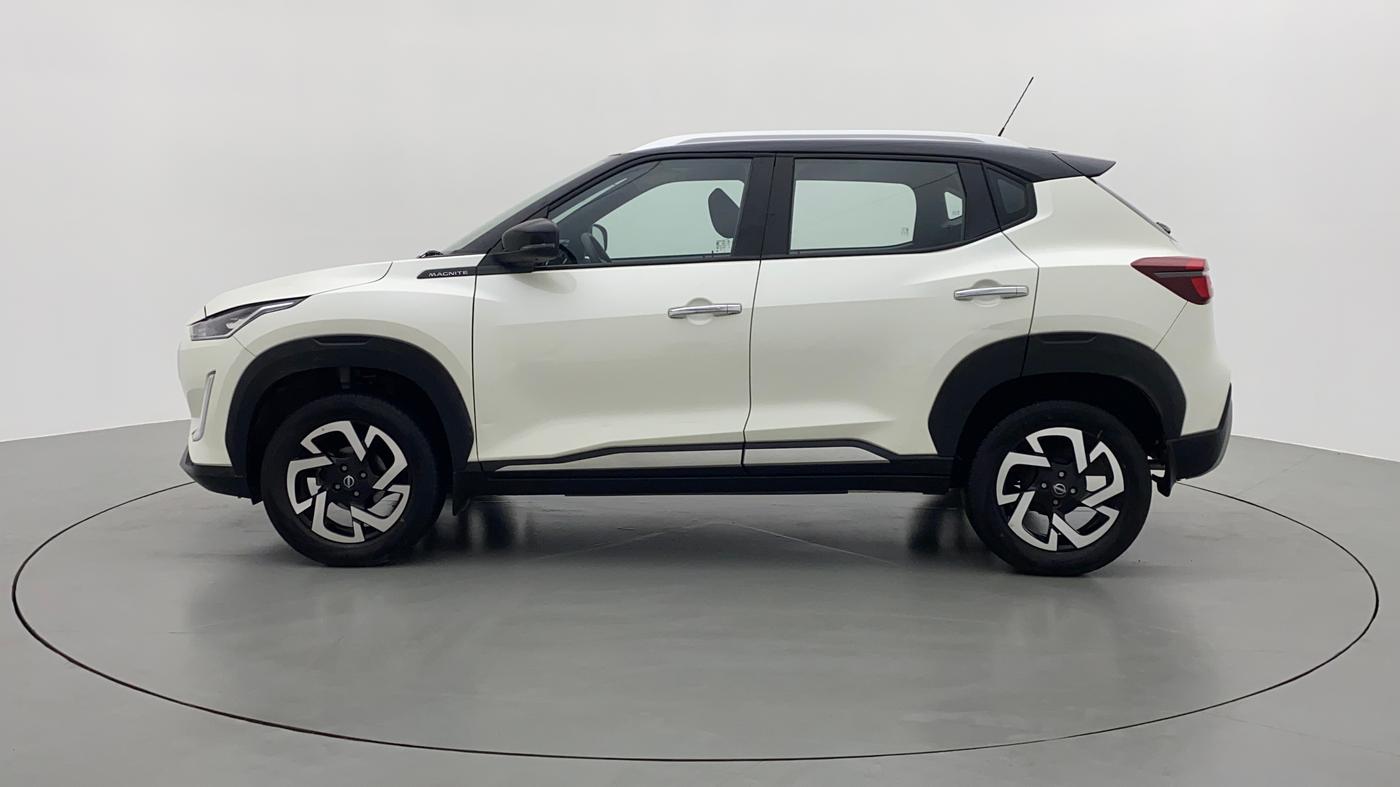 2021 Nissan MAGNITE XV TURBO DUAL TONE, Petrol, Manual, 1,465 km, Left Side