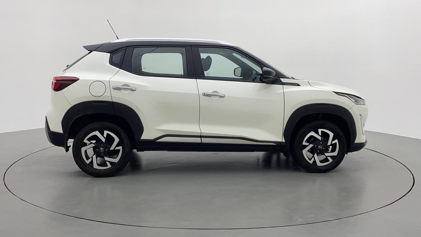 2021 Nissan MAGNITE XV TURBO DUAL TONE, Petrol, Manual, 1,465 km, Right Side