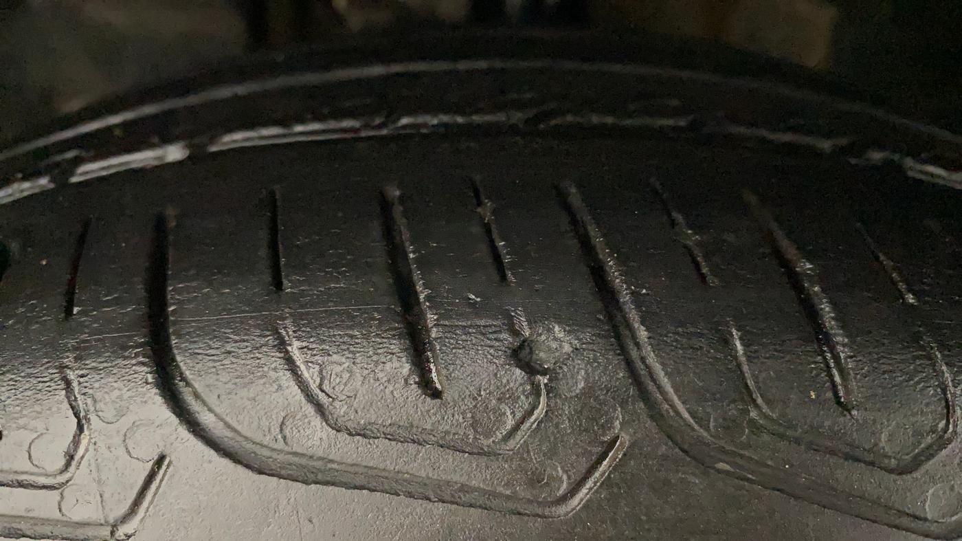 2022 Tata Tiago XZ PLUS CNG, CNG, Manual, 26,574 km, Left Front Tyre Tread