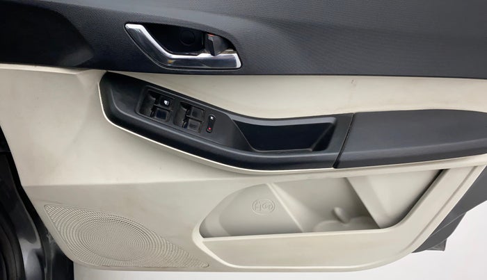2022 Tata Tiago XZ PLUS CNG, CNG, Manual, 26,574 km, Driver Side Door Panels Control