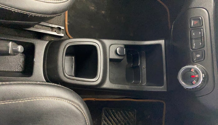 2017 Renault Kwid CLIMBER 1.0 AMT, Petrol, Automatic, 43,063 km, Gear Lever