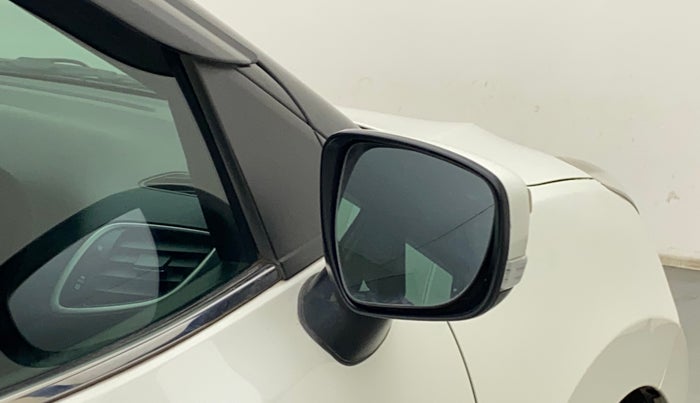 2015 Maruti Baleno ALPHA PETROL 1.2, Petrol, Manual, 69,031 km, Right rear-view mirror - Mirror motor not working