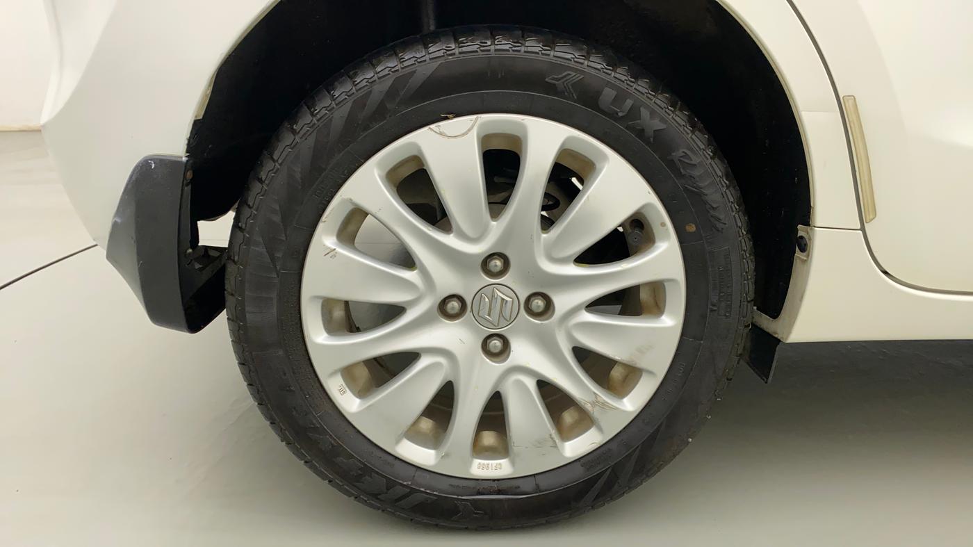 2015 Maruti Baleno ALPHA PETROL 1.2, Petrol, Manual, 69,031 km, Right Rear Wheel