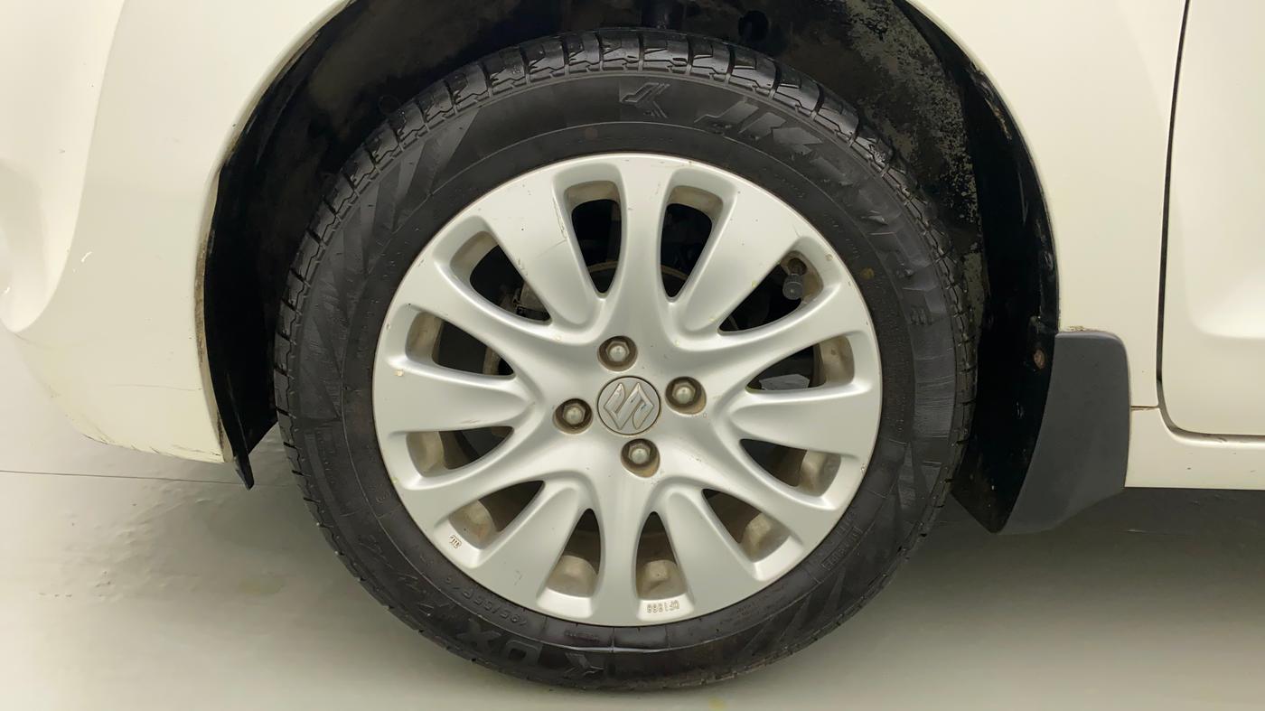 2015 Maruti Baleno ALPHA PETROL 1.2, Petrol, Manual, 69,031 km, Left Front Wheel