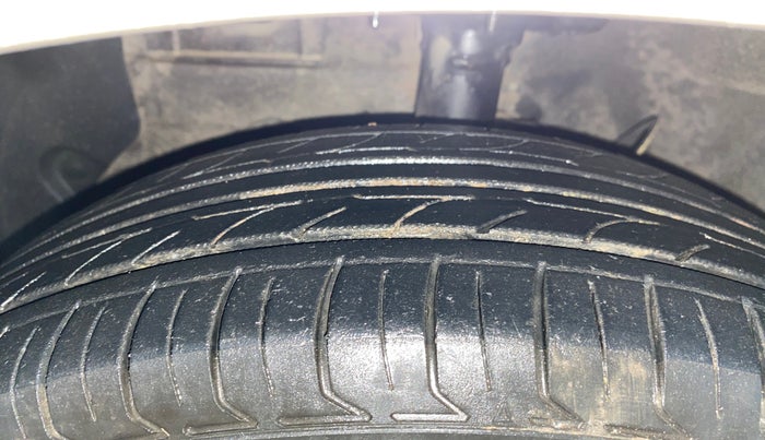 2020 Hyundai NEW SANTRO SPORTZ MT, Petrol, Manual, 1,20,427 km, Left Front Tyre Tread