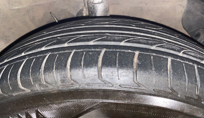 2020 Hyundai NEW SANTRO SPORTZ MT, Petrol, Manual, 1,20,427 km, Right Front Tyre Tread