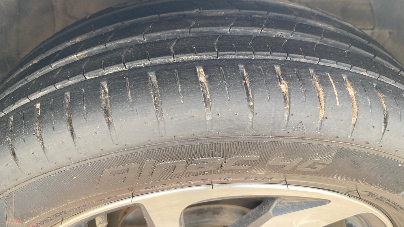 2024 Toyota Glanza G AMT, Petrol, Automatic, 10,086 km, Right Front Tyre Tread