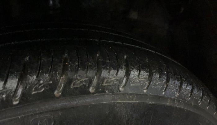 2021 KIA SONET HTX PLUS 1.0 IMT, Petrol, Manual, 64,263 km, Left Front Tyre Tread