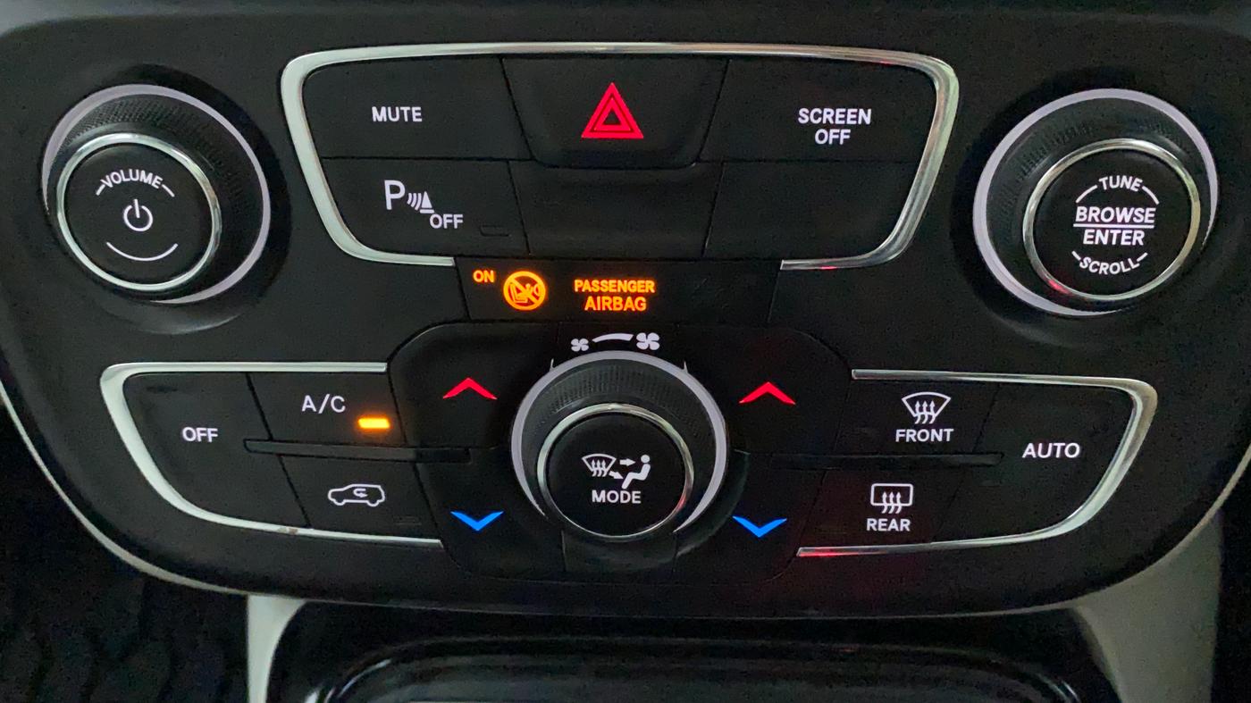 2018 Jeep Compass LIMITED (O) 1.4 PETROL AT, Petrol, Automatic, 22,351 km, Multi-Zone Climate Control