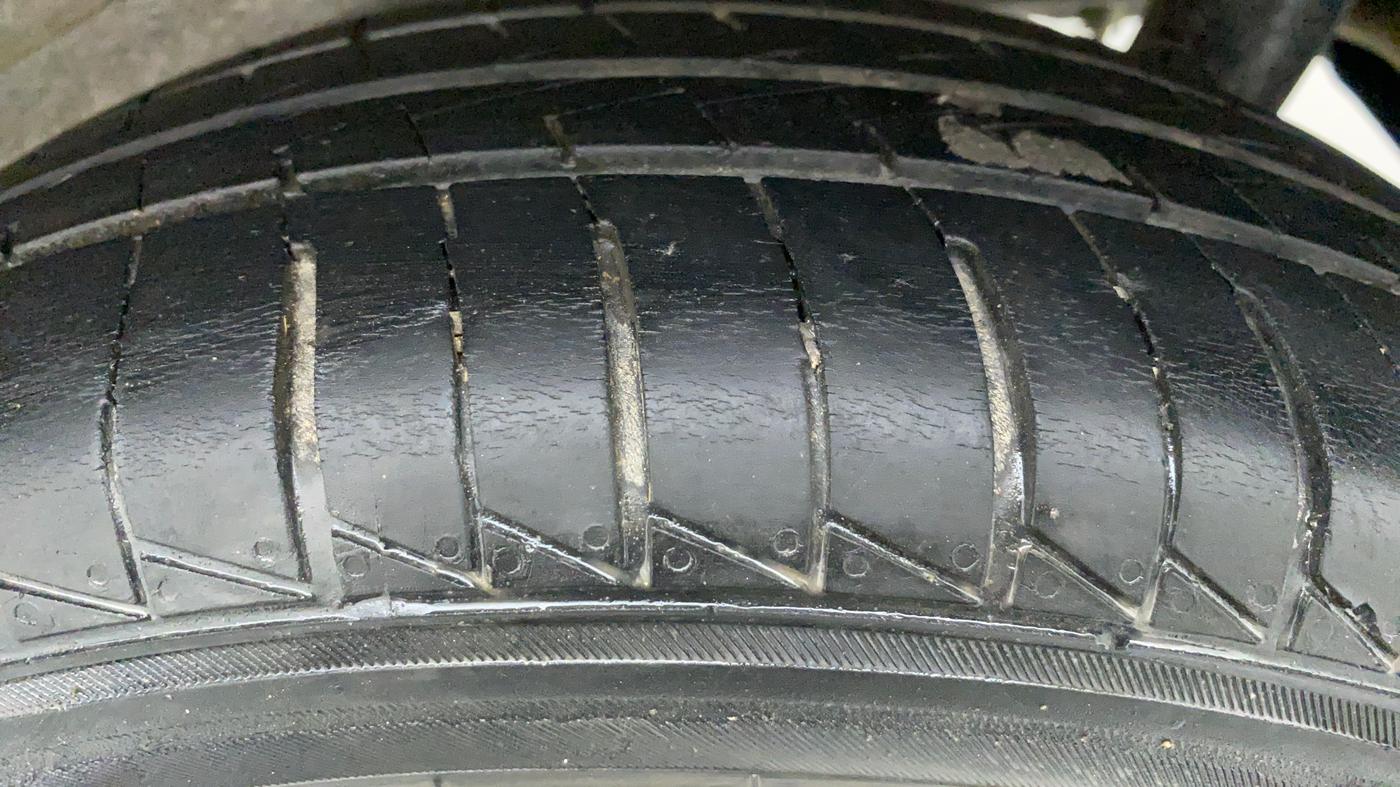 2015 Maruti Wagon R 1.0 VXI, Petrol, Manual, 83,510 km, Left Rear Tyre Tread