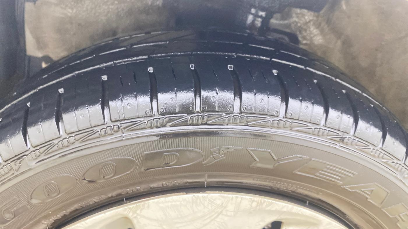 2017 Maruti Celerio VXI AMT, Petrol, Automatic, 42,395 km, Left Front Tyre Tread