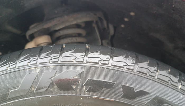 2018 Mahindra MARAZZO M8 7 STR, Diesel, Manual, 90,150 km, Right Front Tyre Tread