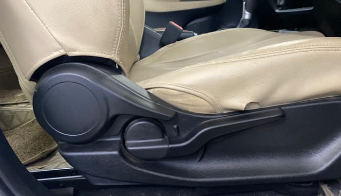 2023 Honda City 1.5L I-VTE V CVT, Petrol, Automatic, 27,903 km, Driver Side Adjustment Panel