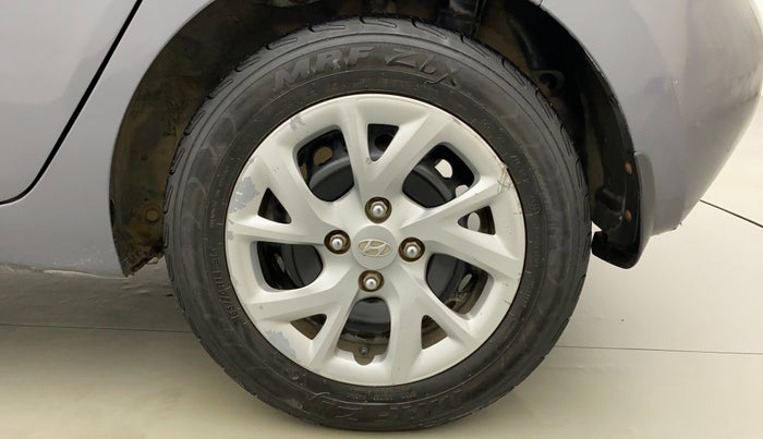 2018 Hyundai Grand i10 SPORTZ 1.2 KAPPA VTVT, CNG, Manual, 66,353 km, Left Rear Wheel