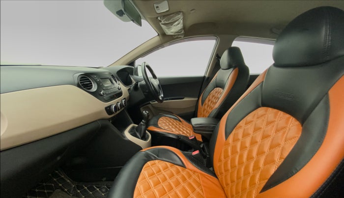 2018 Hyundai Grand i10 SPORTZ 1.2 KAPPA VTVT, CNG, Manual, 66,353 km, Right Side Front Door Cabin