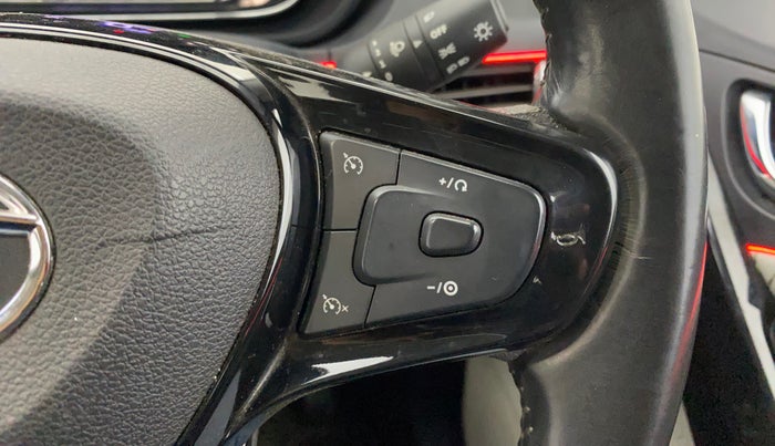 2020 Tata NEXON XZA PLUS (O) PETROL DUAL TONE, Petrol, Automatic, 60,456 km, Adaptive Cruise Control