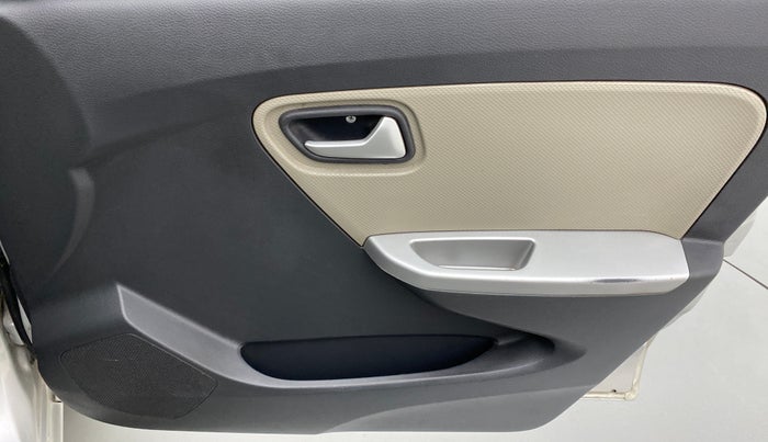 2019 Maruti Alto K10 VXI, CNG, Manual, 27,149 km, Driver Side Door Panels Control