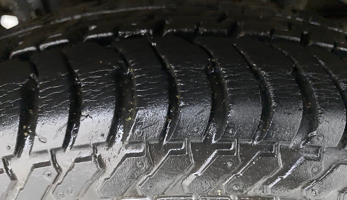 2019 Maruti Alto K10 VXI, CNG, Manual, 27,149 km, Right Rear Tyre Tread