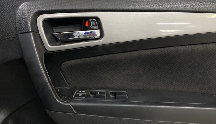 2018 Maruti Vitara Brezza ZDI, Diesel, Manual, 75,894 km, Driver Side Door Panels Control