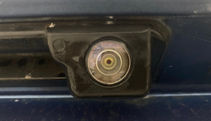 2016 Volkswagen Ameo HIGHLINE1.5L, Diesel, Manual, 1,02,971 km, Parking Camera