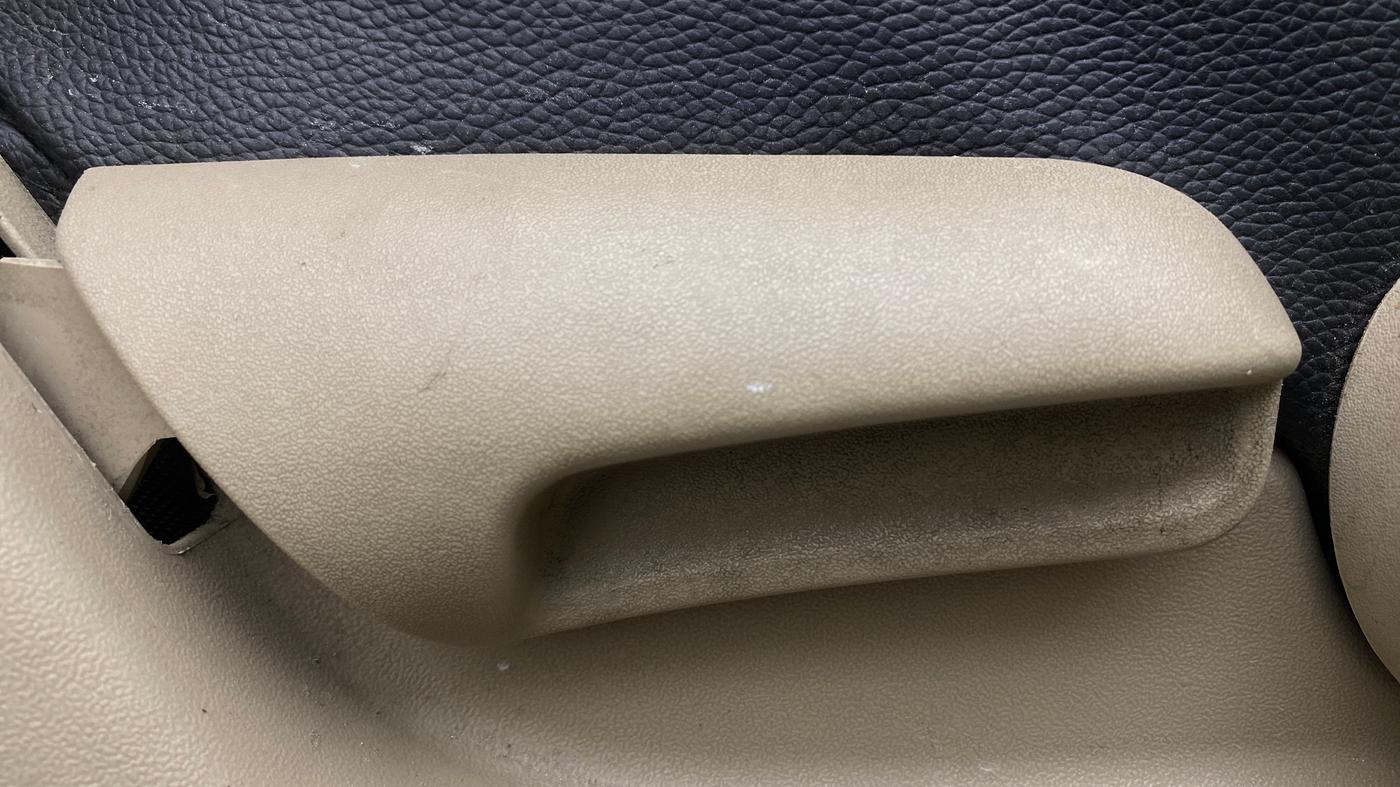 2021 Maruti Ciaz DELTA AT 1.5 SHVS PETROL, Petrol, Automatic, 63,593 km, Driver Side Adjustment Panel