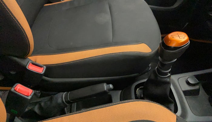 2018 Renault Kwid CLIMBER 1.0, Petrol, Manual, 24,046 km, Gear Lever