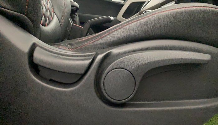 2019 Hyundai Creta SX AT 1.6 DIESEL, Diesel, Automatic, 57,821 km, Driver Side Adjustment Panel