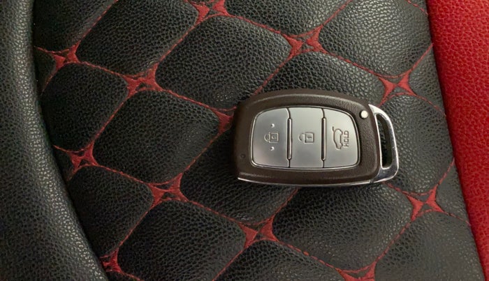 2019 Hyundai Creta SX AT 1.6 DIESEL, Diesel, Automatic, 57,821 km, Key Close Up