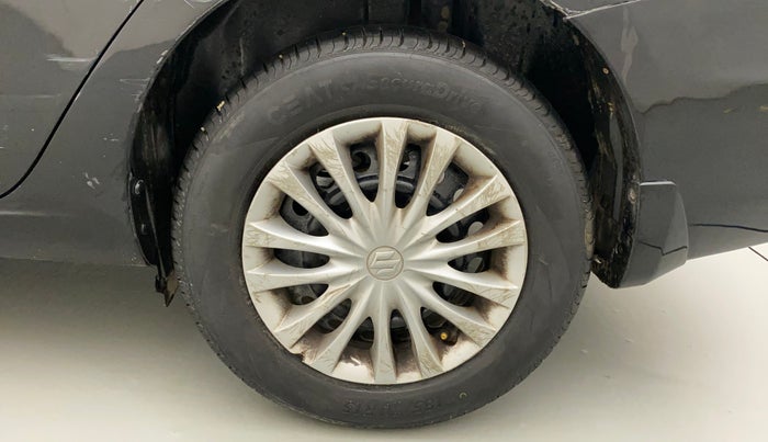 2016 Maruti Ciaz VXI, Petrol, Manual, 99,464 km, Left Rear Wheel