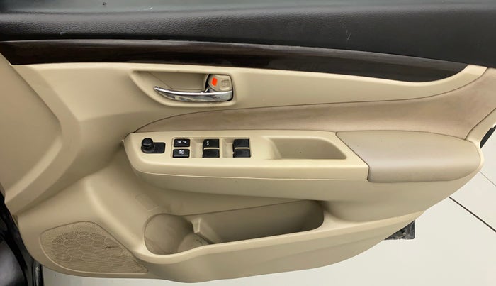 2016 Maruti Ciaz VXI, Petrol, Manual, 99,464 km, Driver Side Door Panels Control