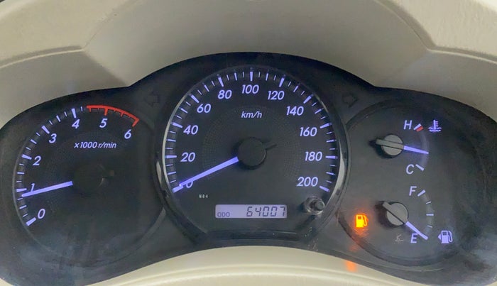 2013 Toyota Innova 2.5 GX 7 STR BS IV, Diesel, Manual, 64,869 km, Odometer Image