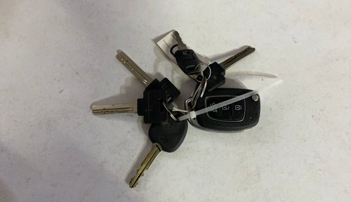 2016 Hyundai Elite i20 MAGNA 1.2, Petrol, Manual, 27,155 km, Key Close Up