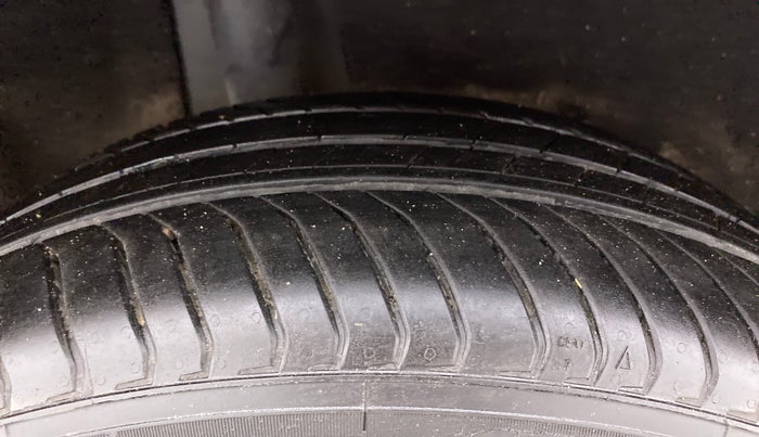 2018 Maruti Baleno DELTA DIESEL 1.3, Diesel, Manual, 91,429 km, Right Rear Tyre Tread