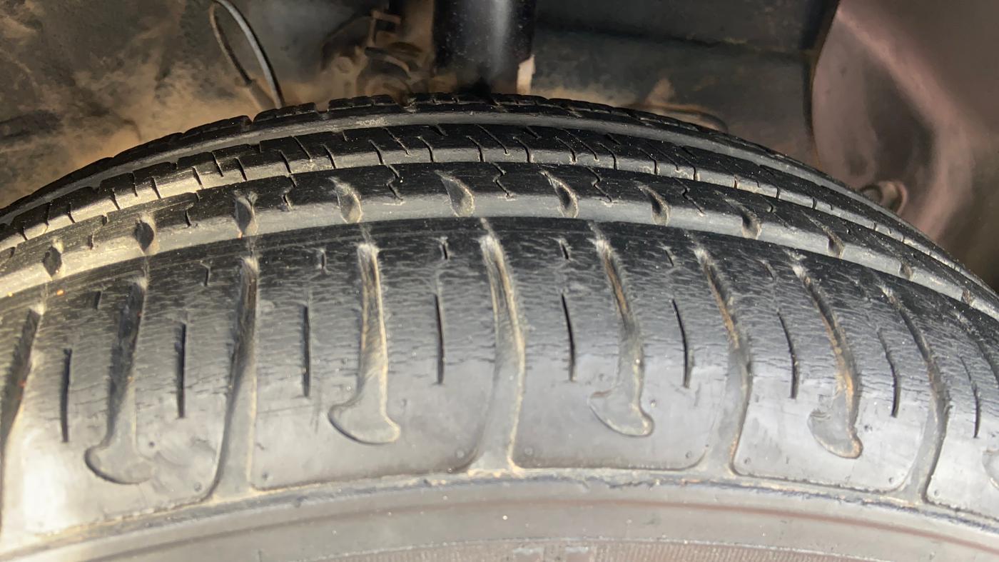 2021 Hyundai GRAND I10 NIOS SPORTZ AMT 1.2 KAPPA VTVT, Petrol, Automatic, 30,486 km, Right Front Tyre Tread