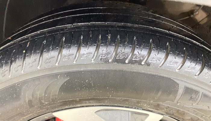 2021 KIA SONET GTX PLUS 1.0 DCT, Petrol, Automatic, 32,267 km, Left Front Tyre Tread