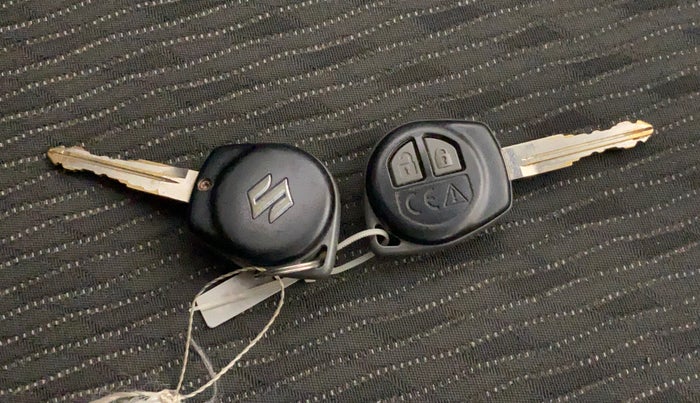 2018 Maruti Baleno DELTA PETROL 1.2, Petrol, Manual, 62,038 km, Key Close Up