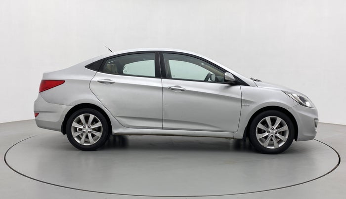 2013 Hyundai Verna FLUIDIC 1.6 VTVT SX, Petrol, Manual, 1,11,053 km, Right Side View