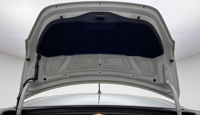 2013 Hyundai Verna FLUIDIC 1.6 VTVT SX, Petrol, Manual, 1,11,053 km, Boot Door Open