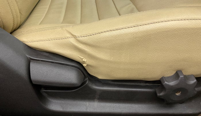 2013 Hyundai Verna FLUIDIC 1.6 VTVT SX, Petrol, Manual, 1,11,053 km, Driver Side Adjustment Panel