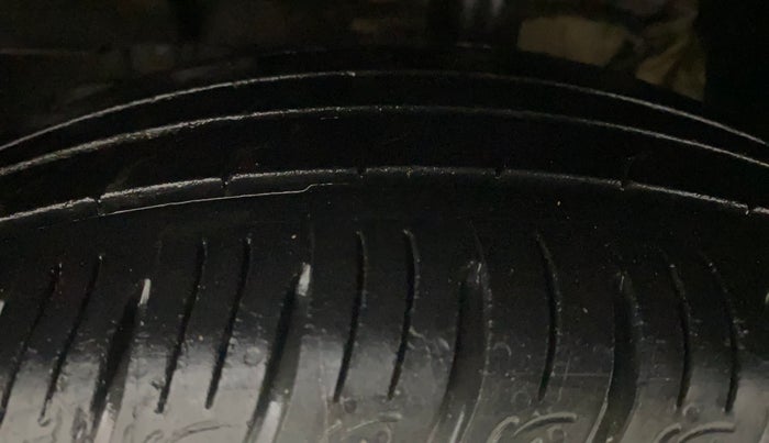 2019 Tata NEXON XZA PLUS PETROL, Petrol, Automatic, 63,375 km, Left Front Tyre Tread