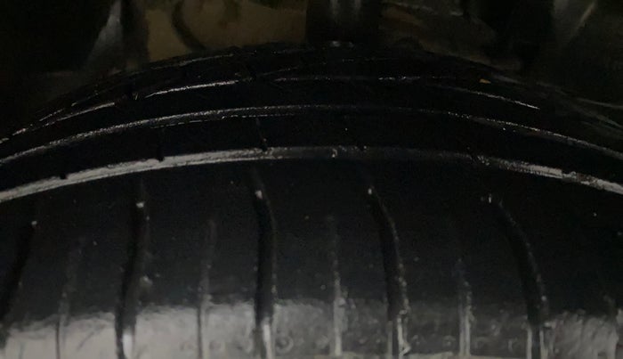 2019 Tata NEXON XZA PLUS PETROL, Petrol, Automatic, 63,375 km, Right Front Tyre Tread