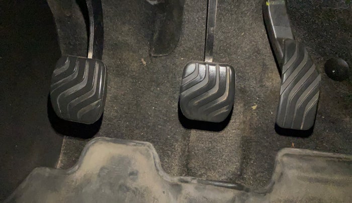 2021 Renault Kiger RXL MT, Petrol, Manual, 10,990 km, Pedals