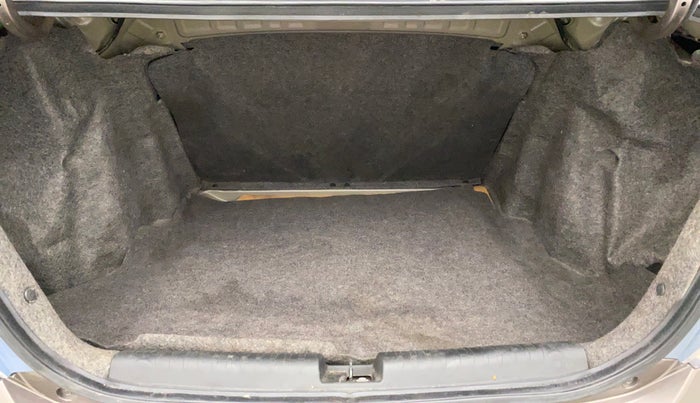 2013 Honda Amaze 1.2L I-VTEC VX AT, Petrol, Automatic, 77,130 km, Boot Inside