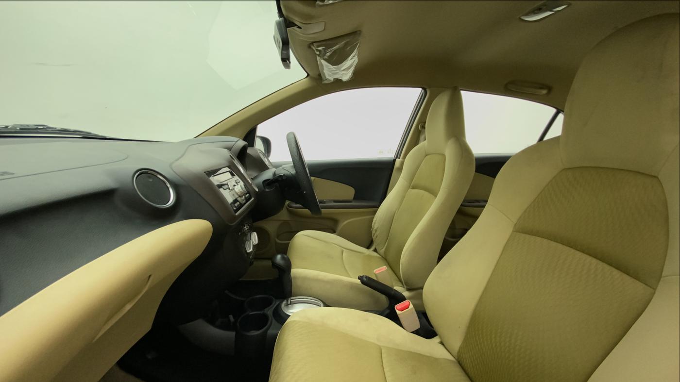 2013 Honda Amaze 1.2L I-VTEC VX AT, Petrol, Automatic, 77,130 km, Right Side Front Door Cabin