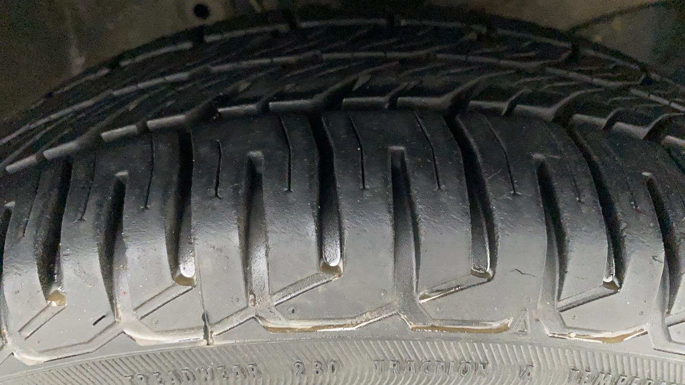 2014 Honda Amaze 1.2 SX MT I VTEC, Petrol, Manual, 46,383 km, Right Front Tyre Tread