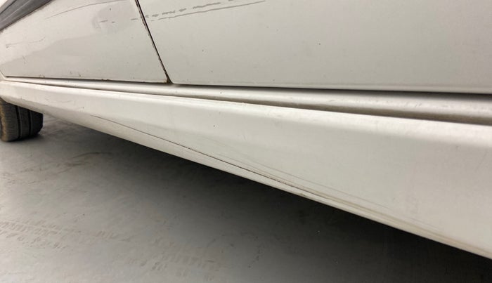 2016 Maruti Wagon R Stingray VXI, Petrol, Manual, 87,977 km, Left running board - Minor scratches
