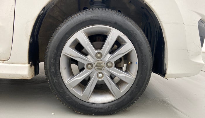 2016 Maruti Wagon R Stingray VXI, Petrol, Manual, 87,977 km, Right Front Wheel